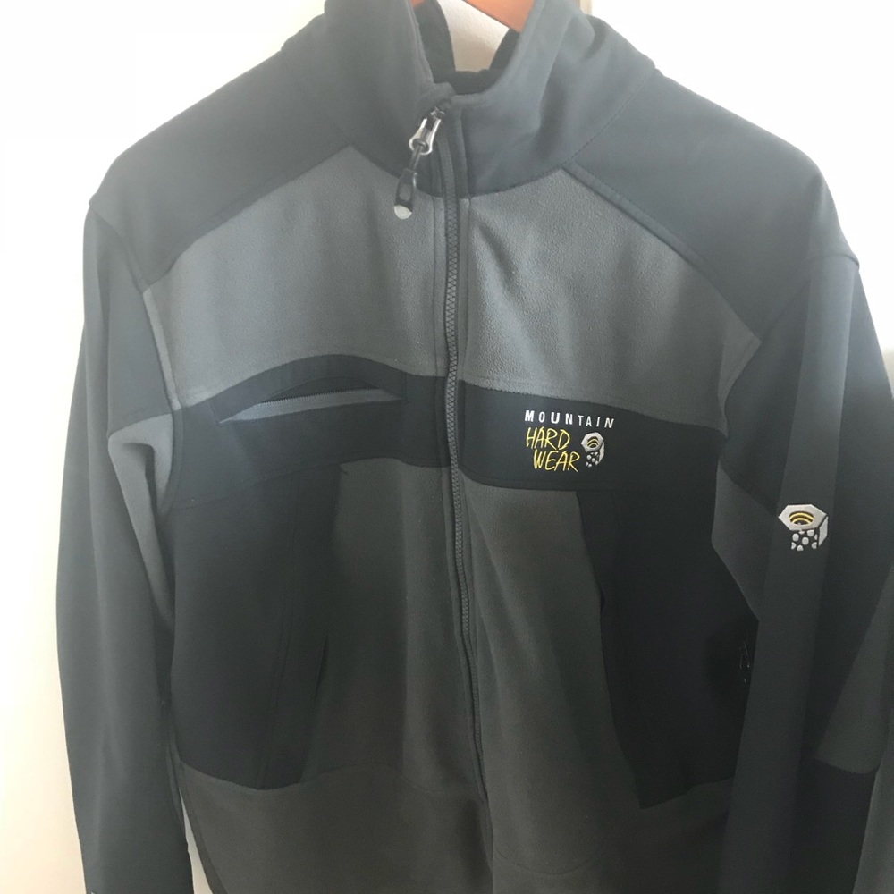 Mountain Hardwear large L fleece windstopper